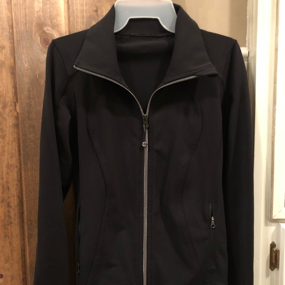 Black lululemon jacket